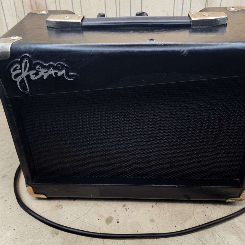 Esteban Guitar Amplifier Practice Amp Black – Working – 1 Knob Missing
